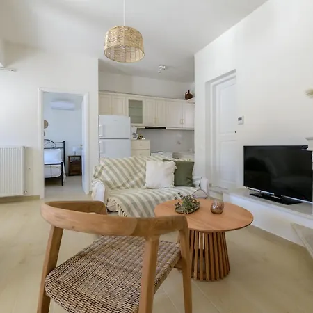 Helios Panormos Apartman *