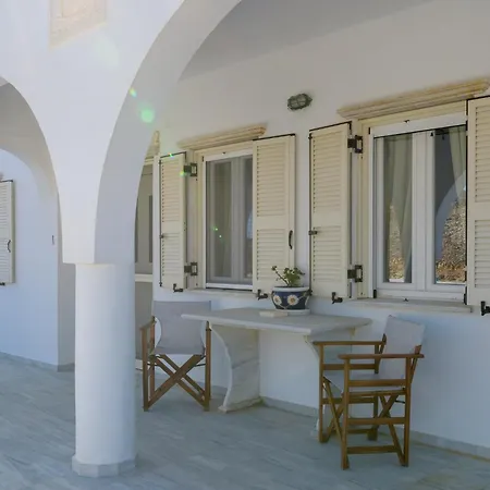 Helios Panormos Apartman *