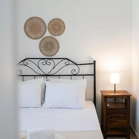 Helios Panormos Apartman *