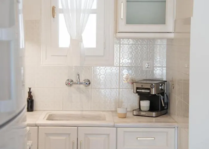 Helios Panormos Apartment *